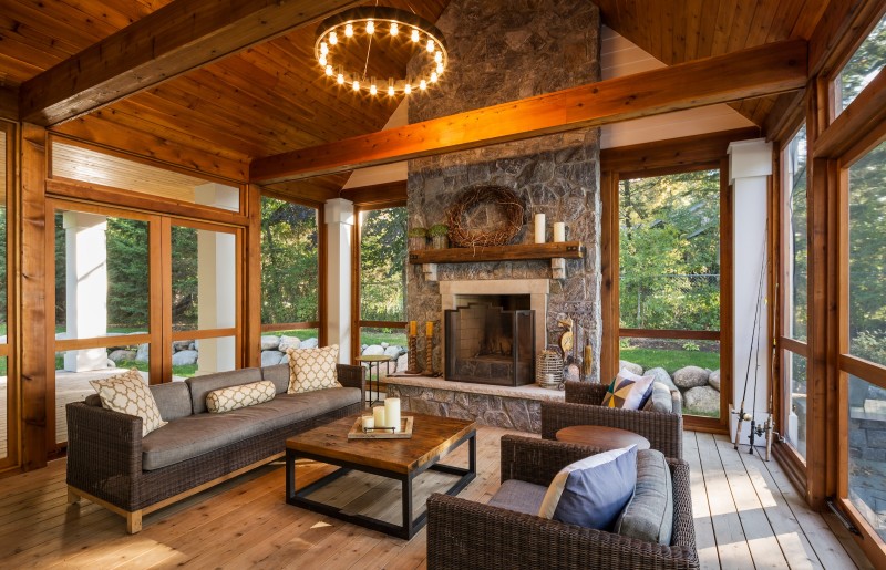 Urban Lake Cottage - Image 10