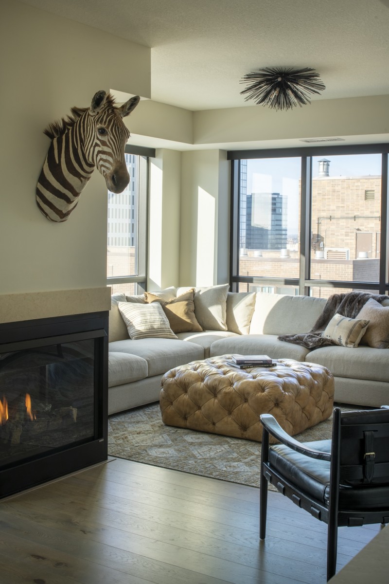 Carlyle Condo - Image 3