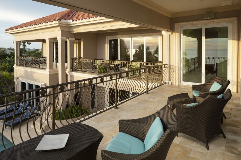 Chasing the Sunset - Image 6