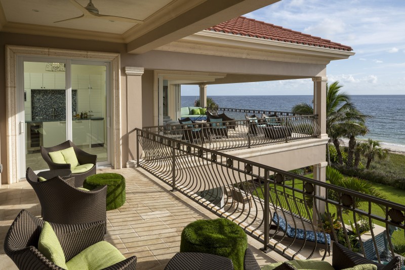 Chasing the Sunset - Image 8