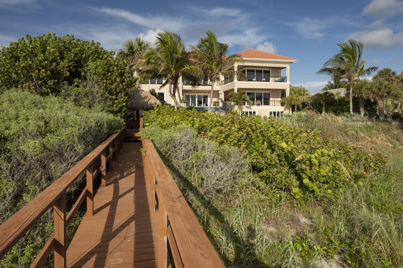 Chasing the Sunset - Image 5