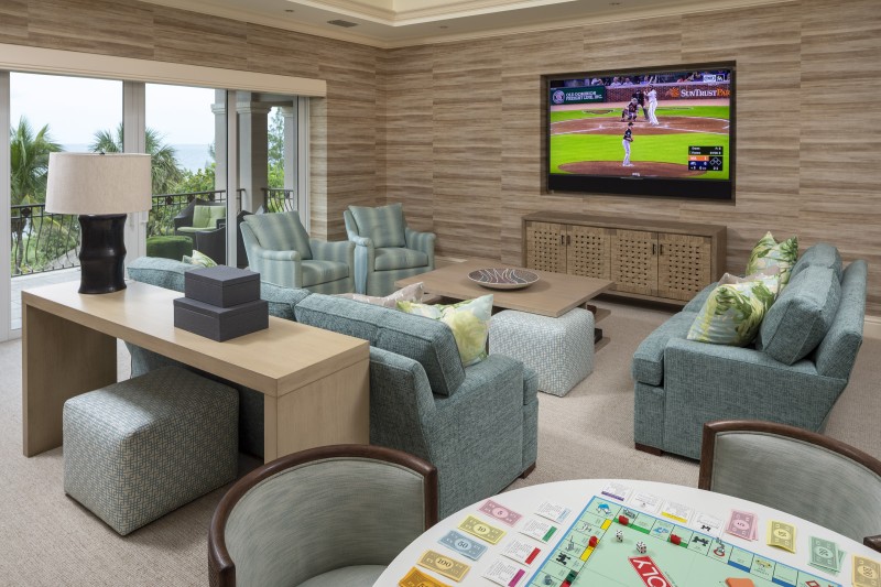 Chasing the Sunset - Image 11