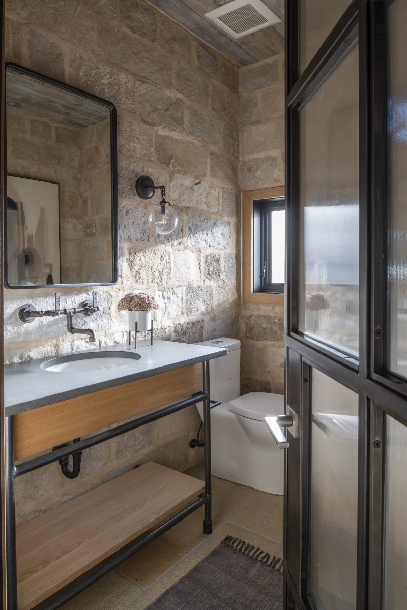 Modern Vernacular - Image 34