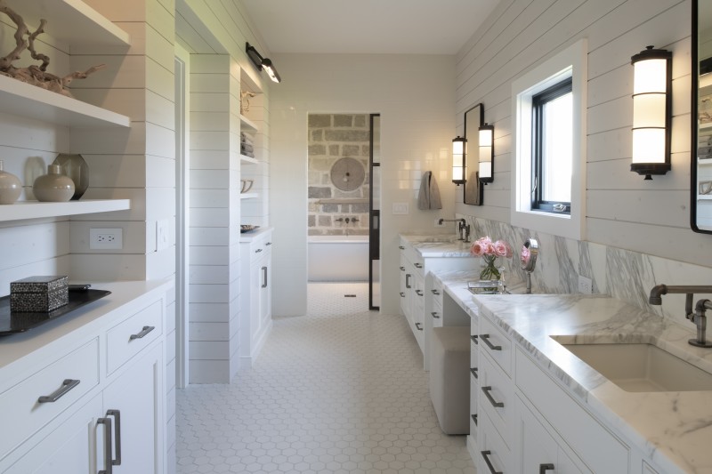 Modern Vernacular - Image 28