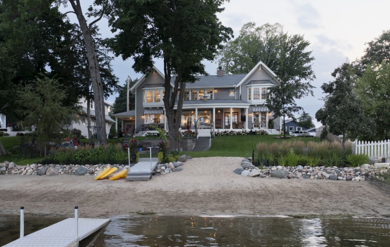 White Bear Lake Cottage - Image 2